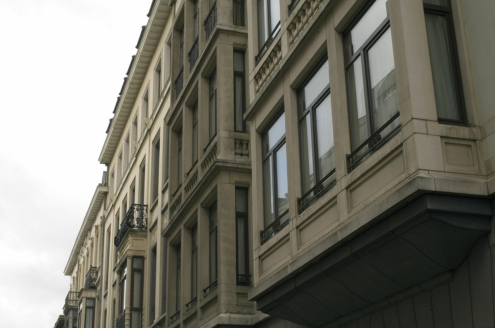Thon Residence Florence Aparthotel Bruselas Exterior foto